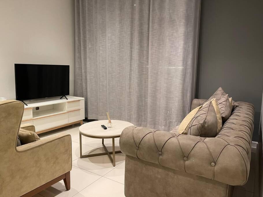Lovely And Cosy 2 Bedrooms Space In Rosebank Apartamento