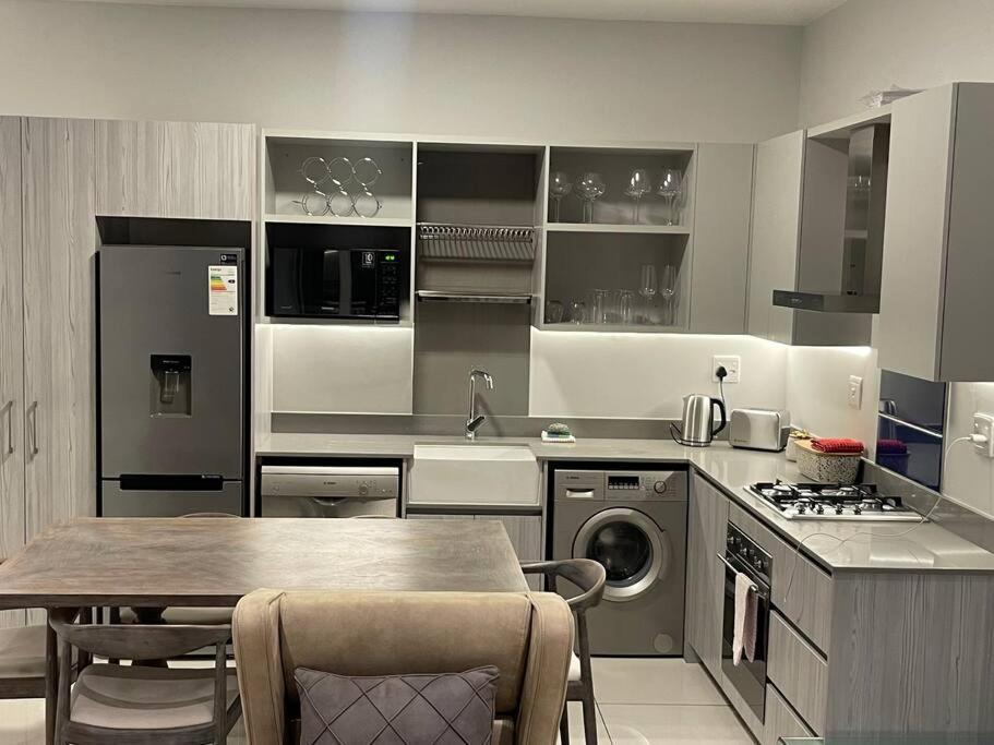 Apartamento Lovely And Cosy 2 Bedrooms Space In Rosebank
