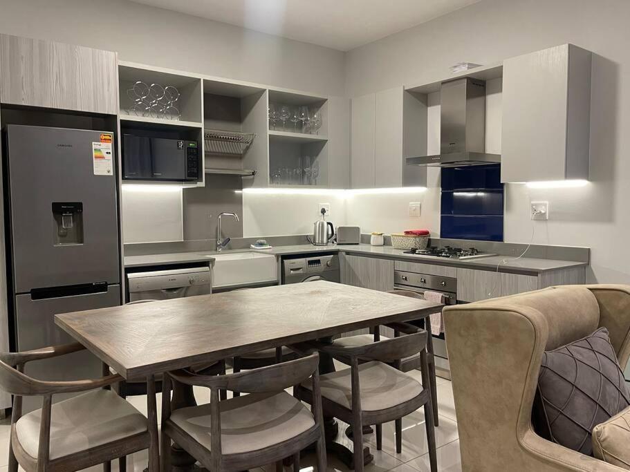 Apartamento Lovely And Cosy 2 Bedrooms Space In Rosebank
