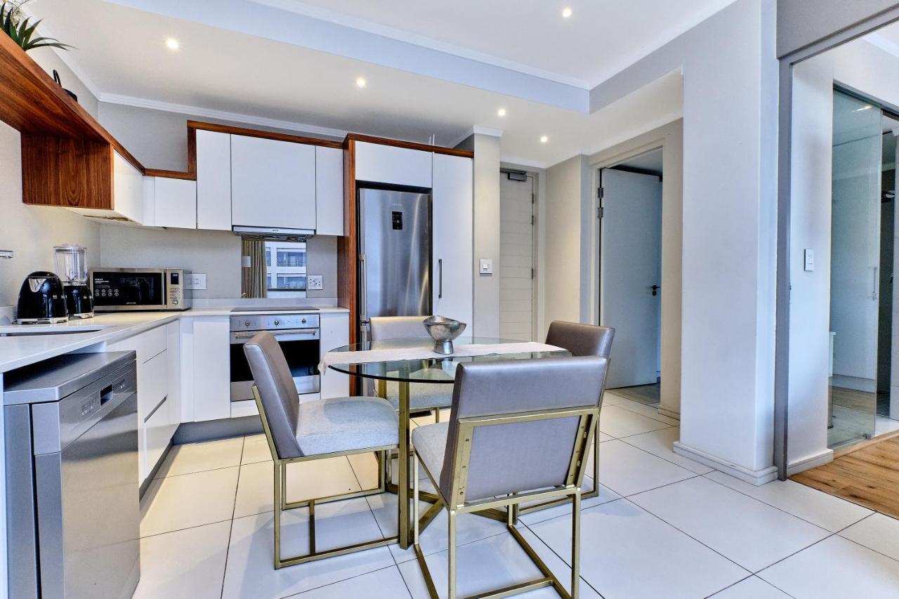 Elegant 2bed/2bath In Sandton Johannesburg