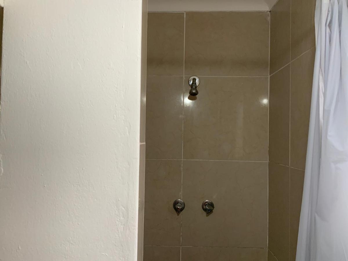 Coz Bachelor Pad In Randburg Johannesburg