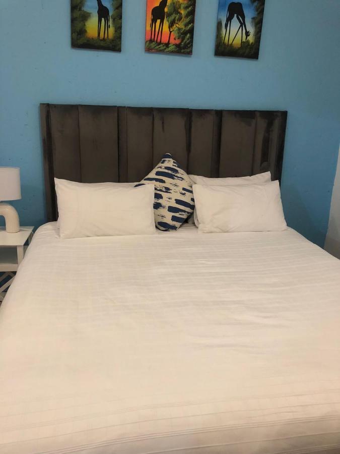 The Don Apt, Greenstone Apartment *
