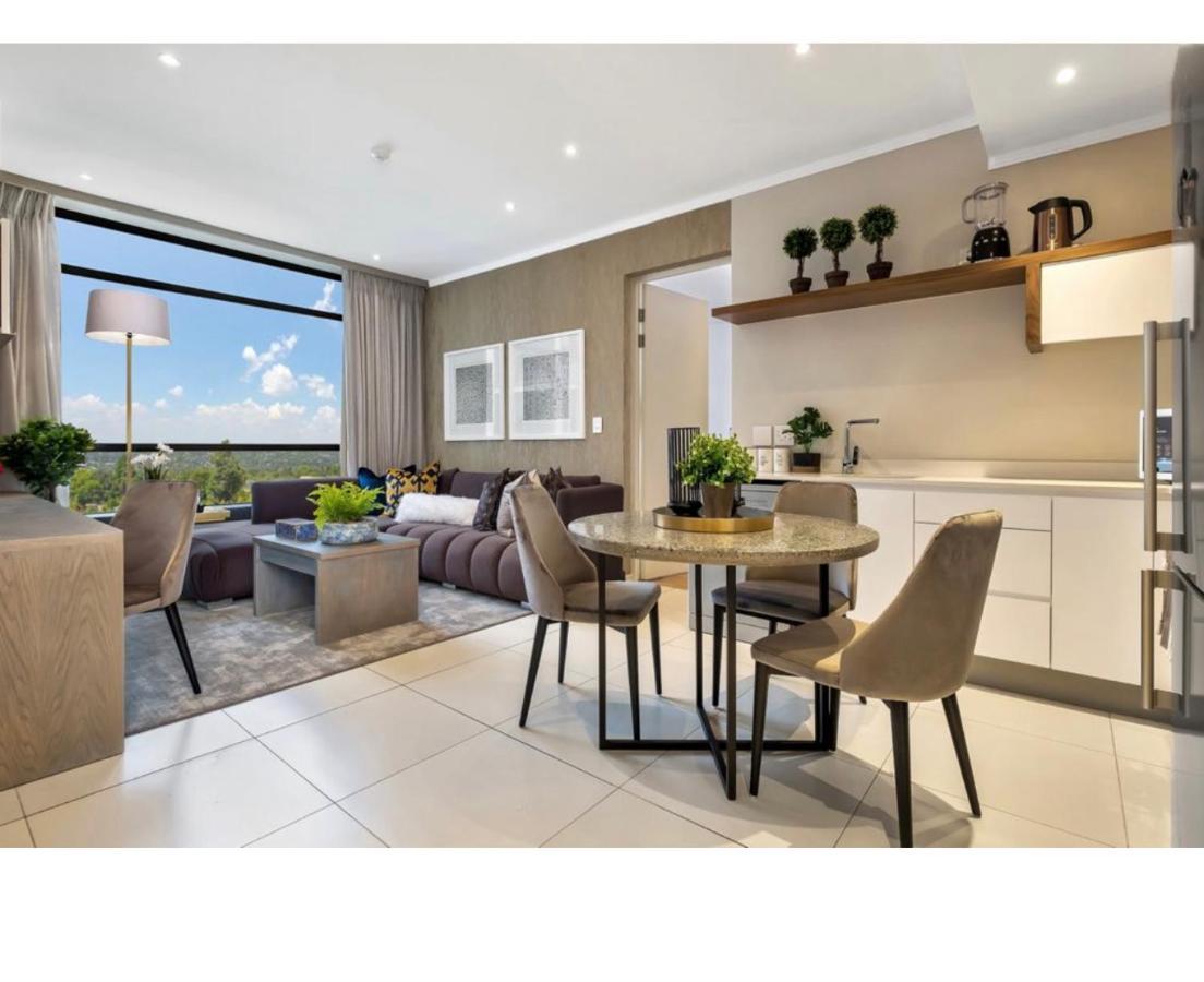 Apartment Masingita Towers, 15 West Road South Road Johannesburg