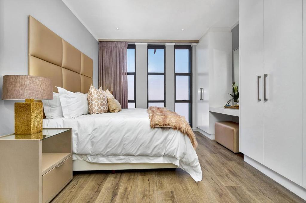 Executive And Spacious In Masingita Towers Sandton Johannesburg