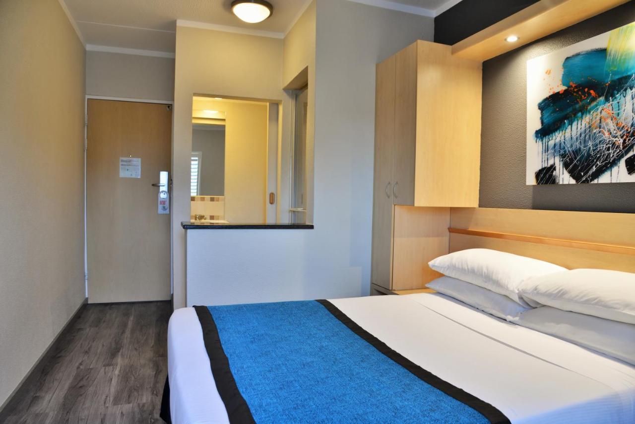 Hotel Road Randburg Johannesburg