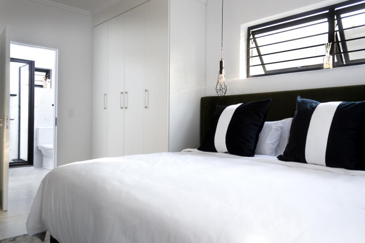 A Slice Of Heaven - Bryanston Apartment