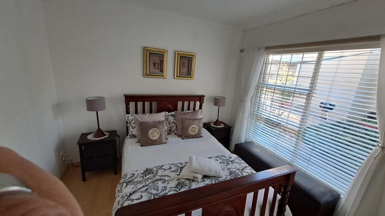 6 Olives On Third Apartamento *