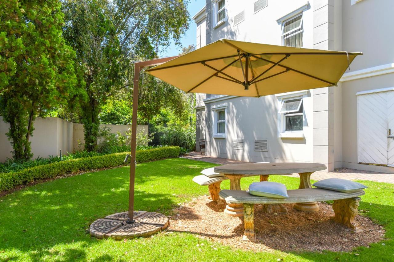 Mercure Randburg Khách sạn 3*
