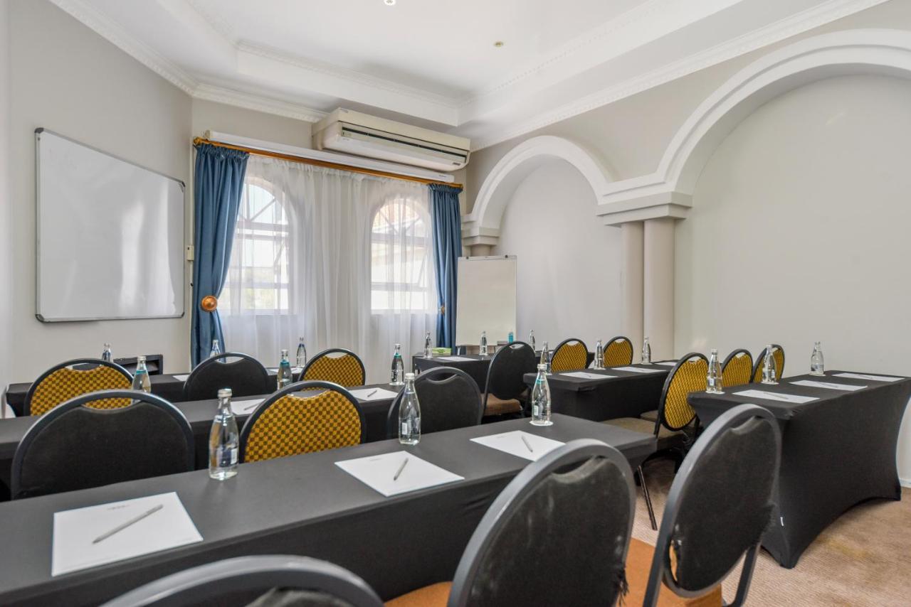 Mercure Randburg Khách sạn