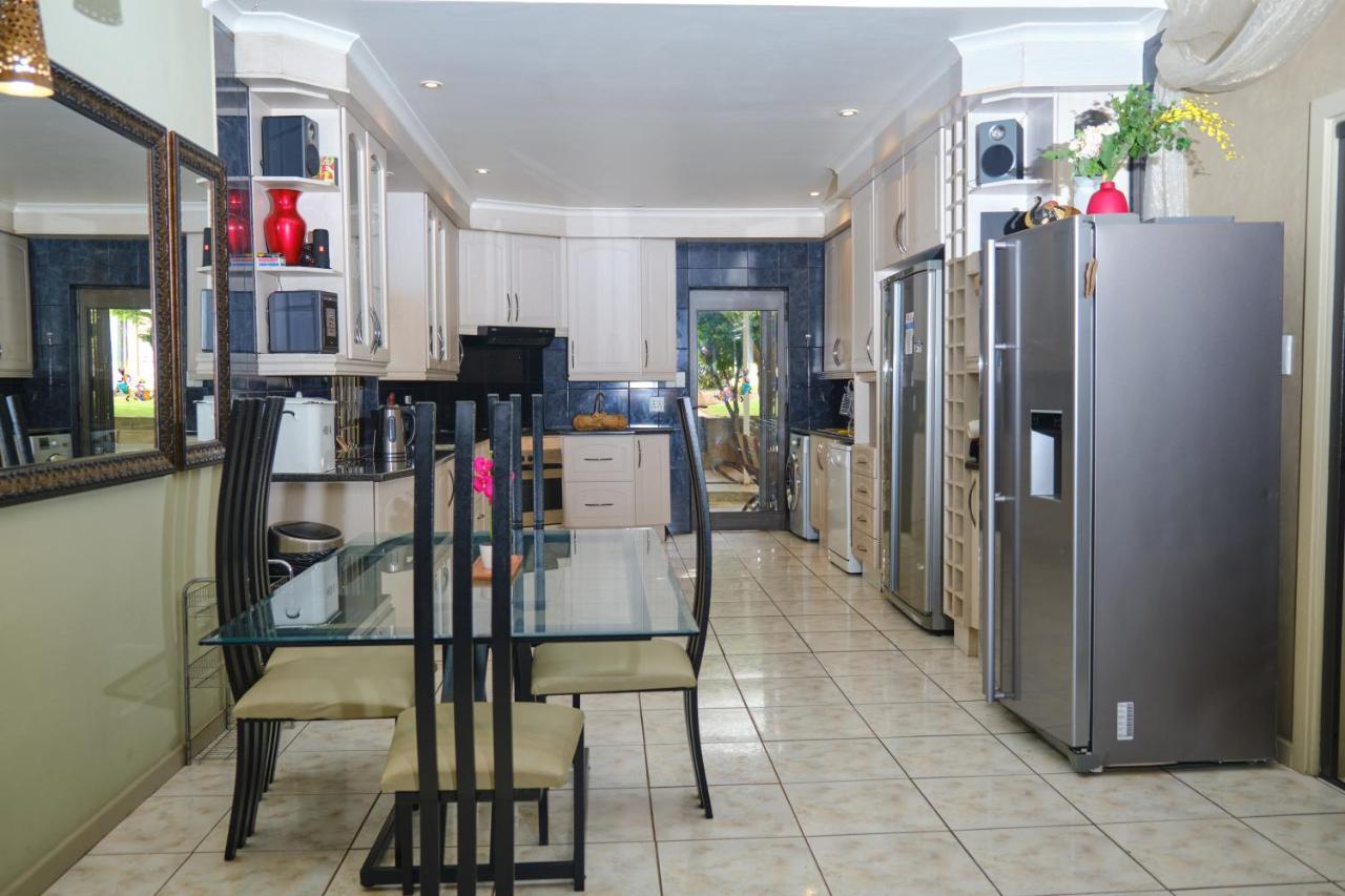 Hidden Retreat In Kensington Holiday home Johannesburg