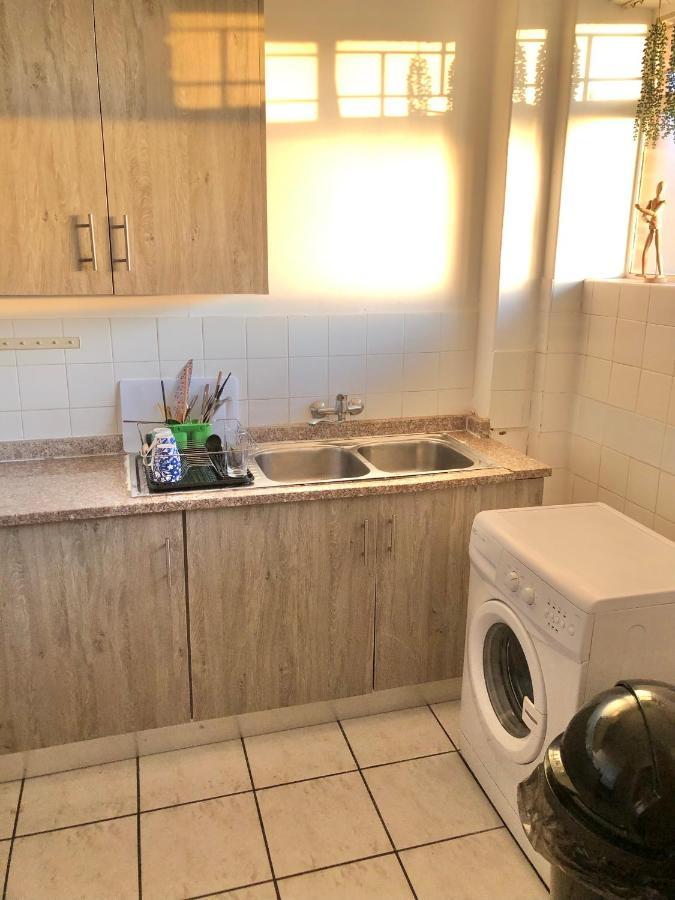 Guest house Stylish In Craighall Park Johannesburg