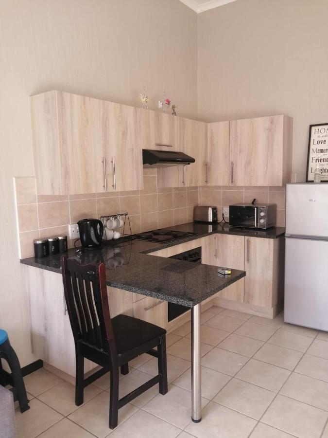 Bergbron Kenton, Stylish, Self Catering Complex *