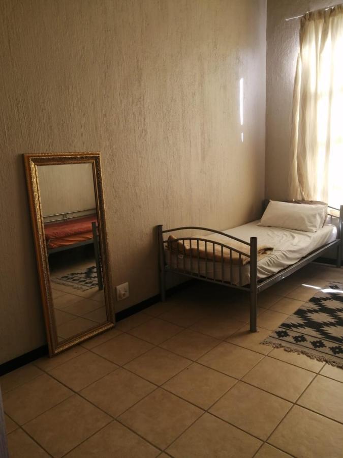 Bergbron Kenton, Stylish, Self Catering Complex Apartamento *