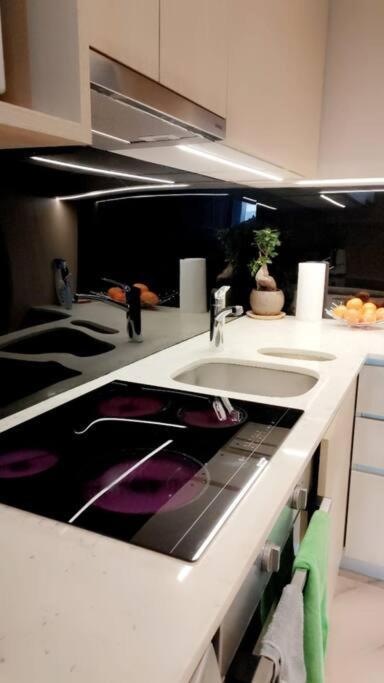 Apartment Modern 1br Apt Near Sandton City No Loadshedding