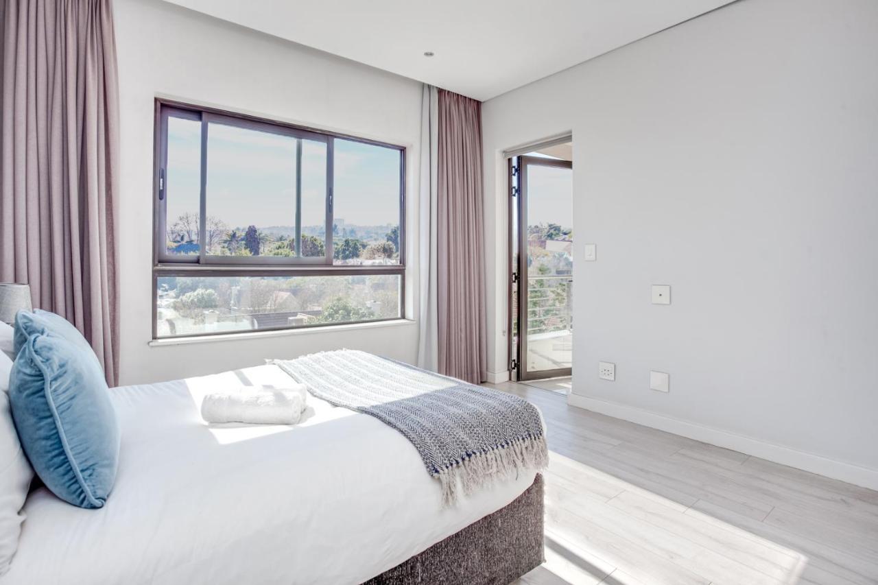 Urban Oasis At One Hyde Park Johannesburg