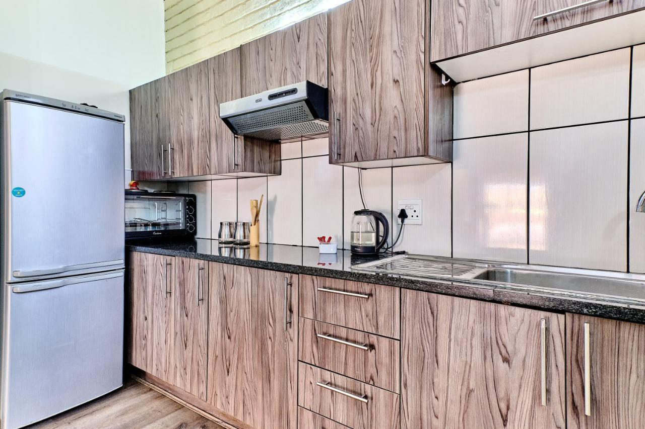 Holiday home Charming House In Sandton With An Inverter