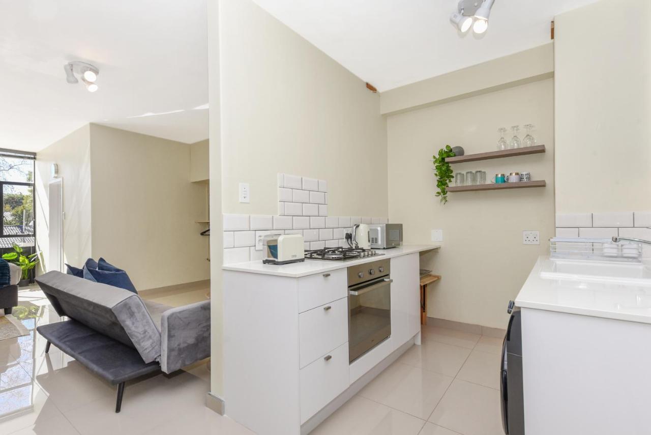 Illovo Mews 210 Apartment Johannesburg