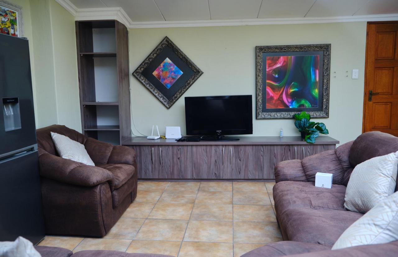 Hidden Retreat In Kensington Holiday home *