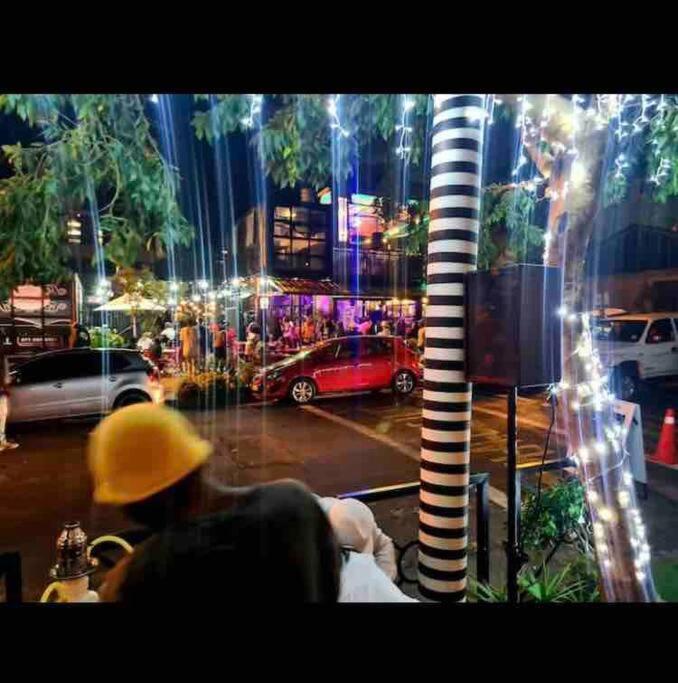 Cozy Escape Bachelor In Maboneng + Uncapped Wi-fi. * Johannesburg