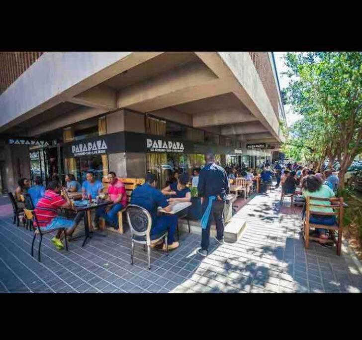 Cozy Escape Bachelor In Maboneng + Uncapped Wi-fi. Apartment Johannesburg