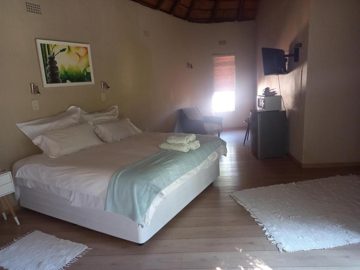 Ekuphumleni Holistic Healing Center Casa de hóspedes Joanesburgo