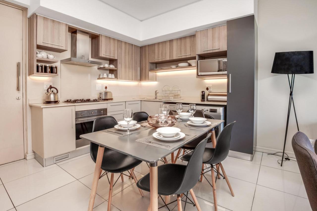 Tyrwhitt Serviced In Rosebank * Johannesburg