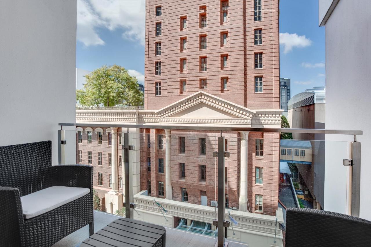 Tyrwhitt Serviced In Rosebank *