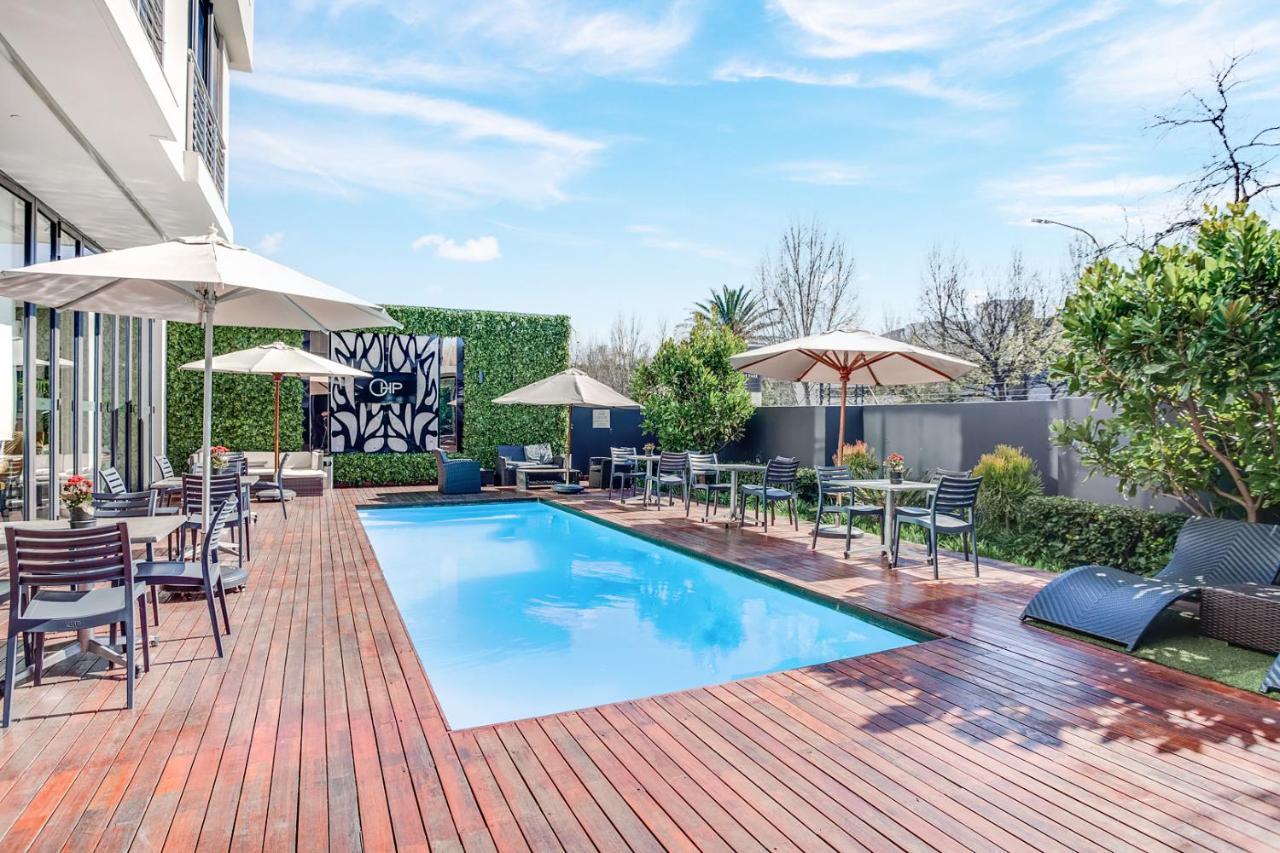 Urban Oasis At One Hyde Park