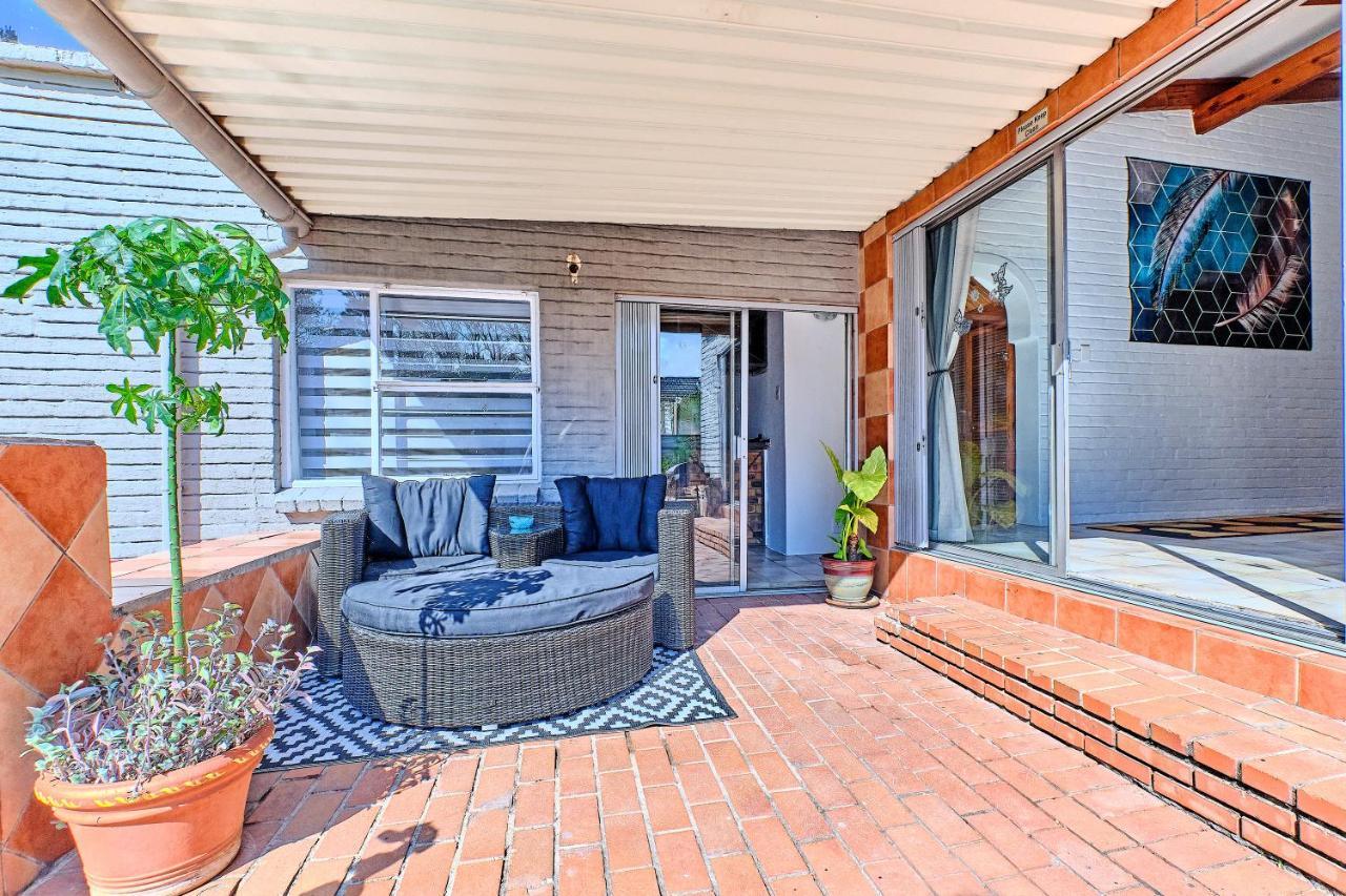 Charming House In Sandton With An Inverter Holiday home Johannesburg