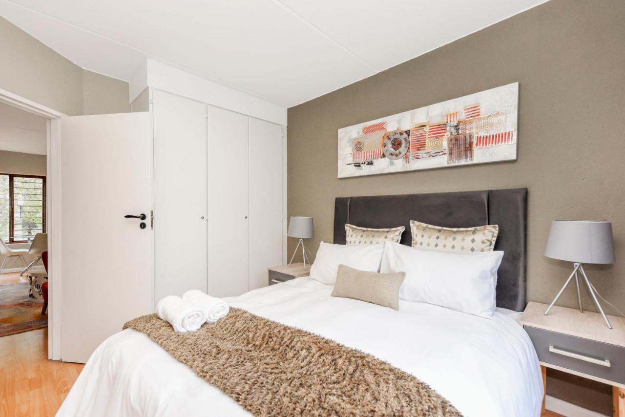 The Atholls Melrose Apartment