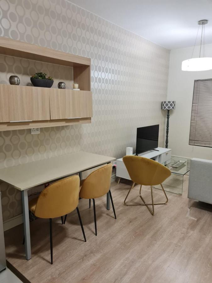 Modern One Bedroom In Rivonia Căn hộ