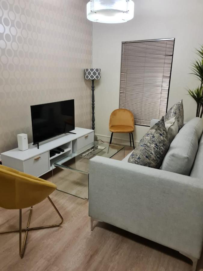 Modern One Bedroom In Rivonia Johannesburg