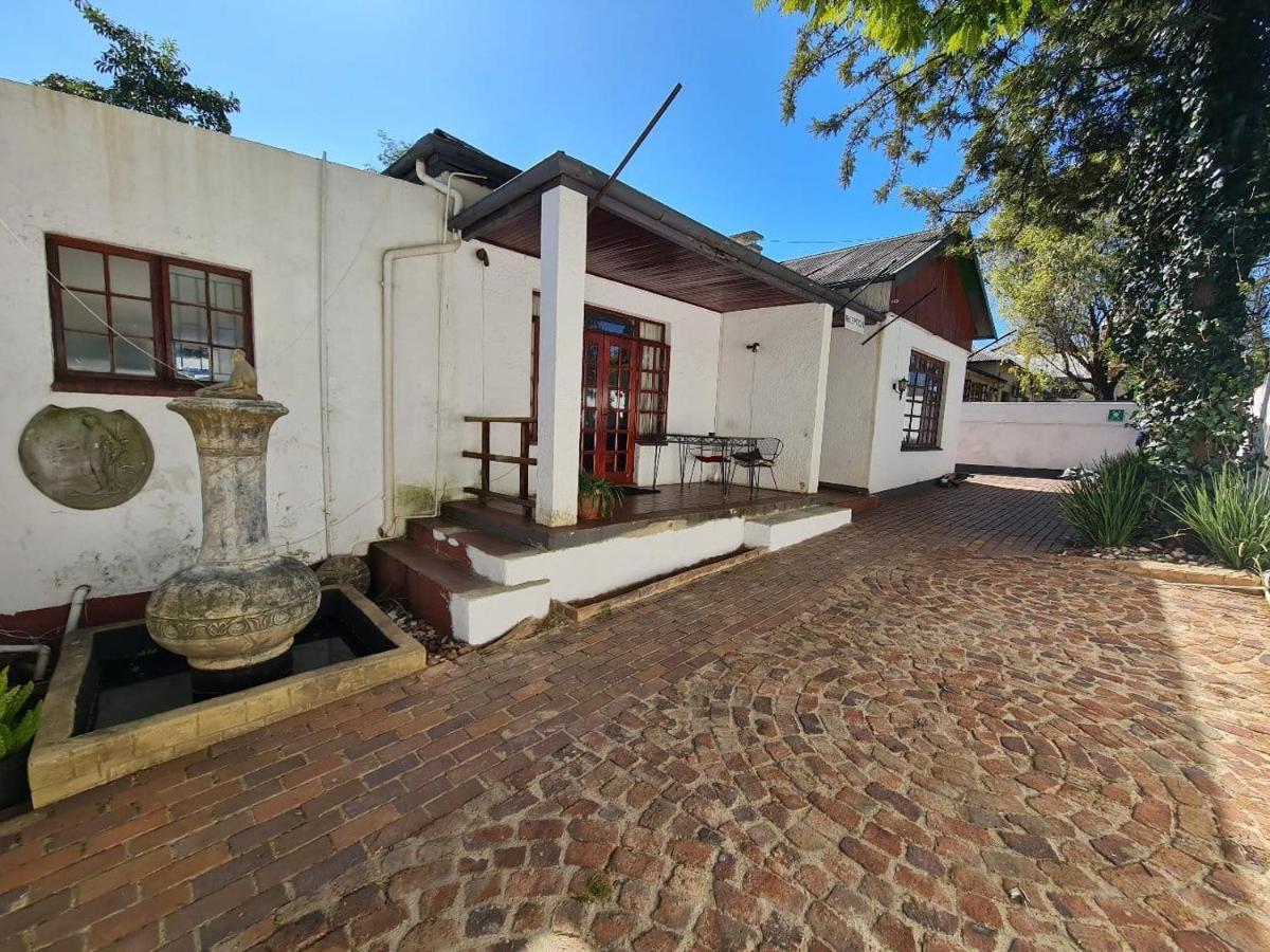 Melville House *