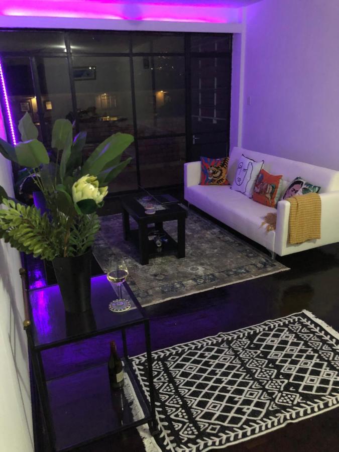 Stylish In Craighall Park * Joanesburgo