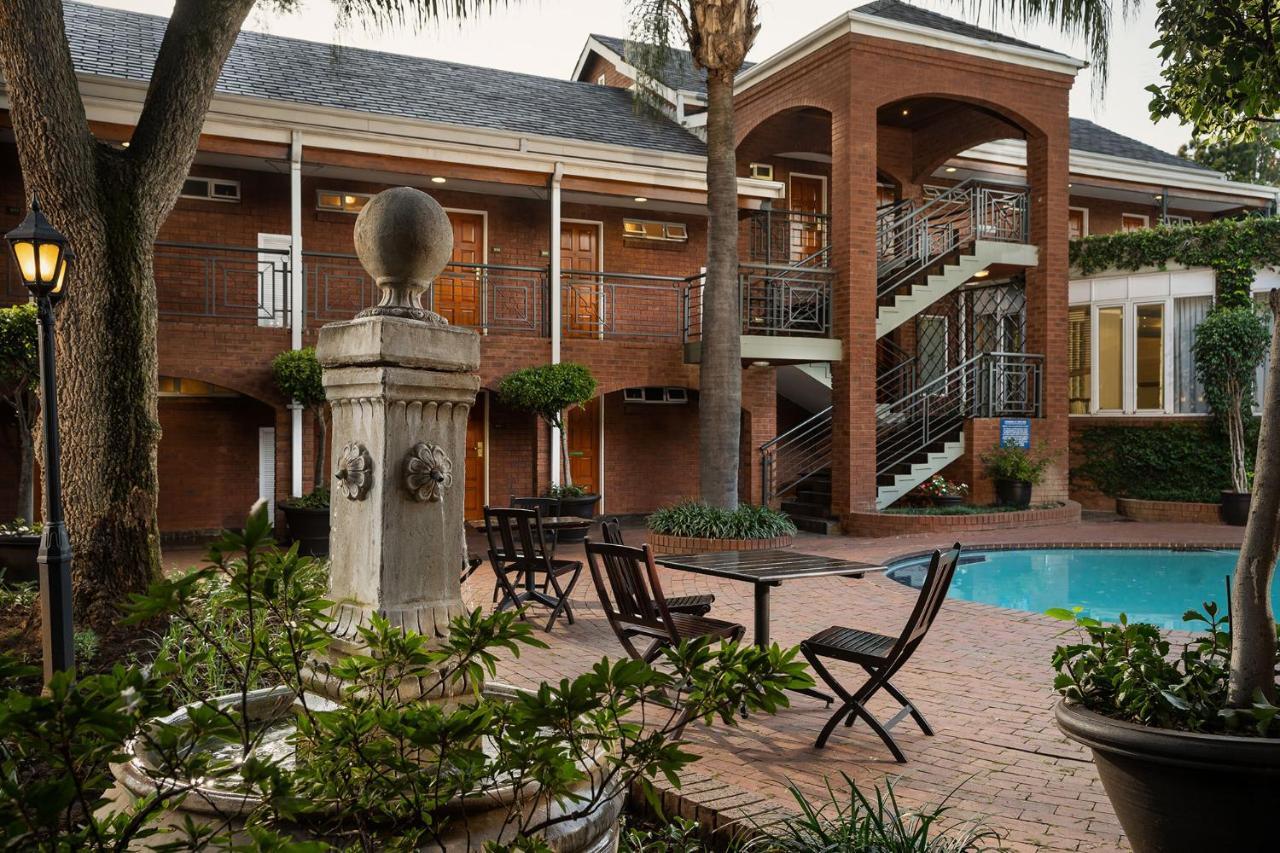 Premier Falstaff Hotel 4*