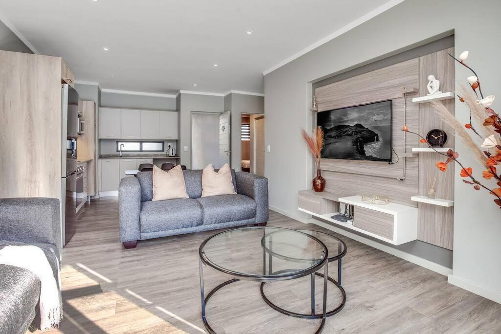The Galleries Serviced In Rosebank Johannesburg