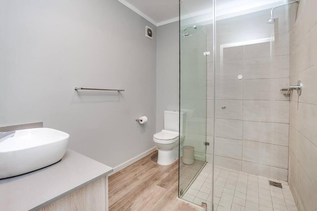 The Galleries Serviced In Rosebank Apartment *
