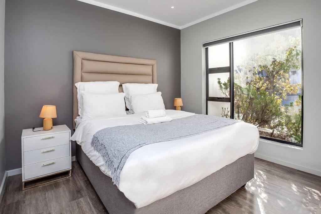 The Galleries Serviced In Rosebank *