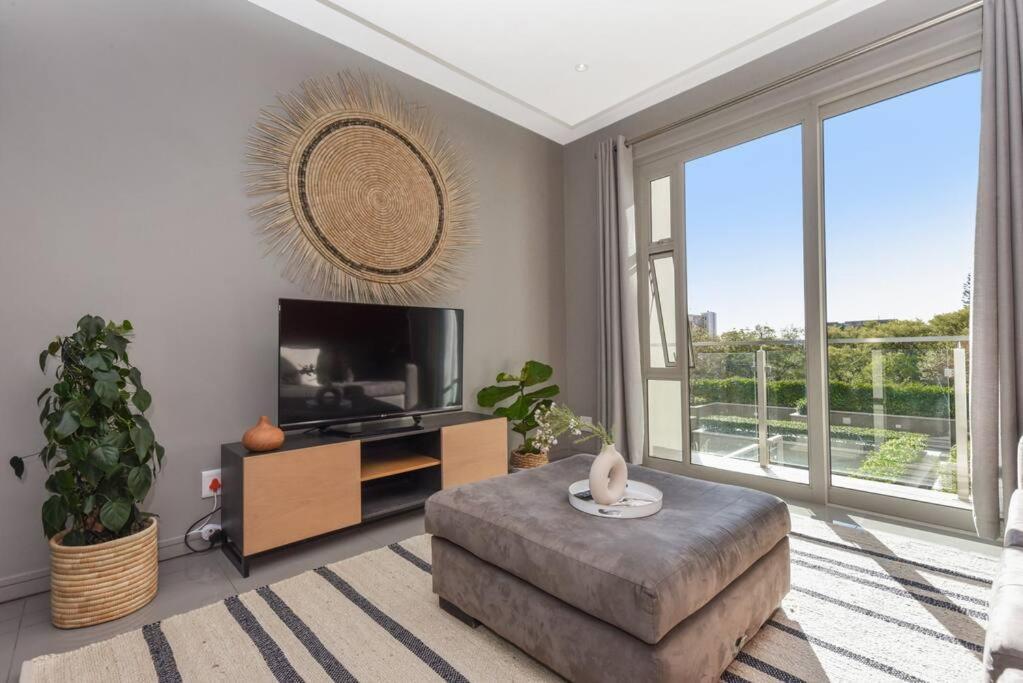 Tyrwhitt Stylish Rosebank Apartamento