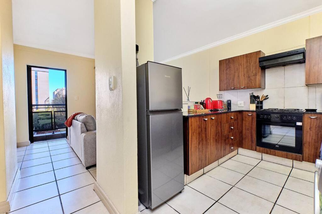 Muanu Property Sandton Apartment *