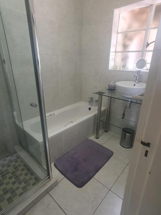 R & R's Retreat Bed & Breakfast Johannesburg