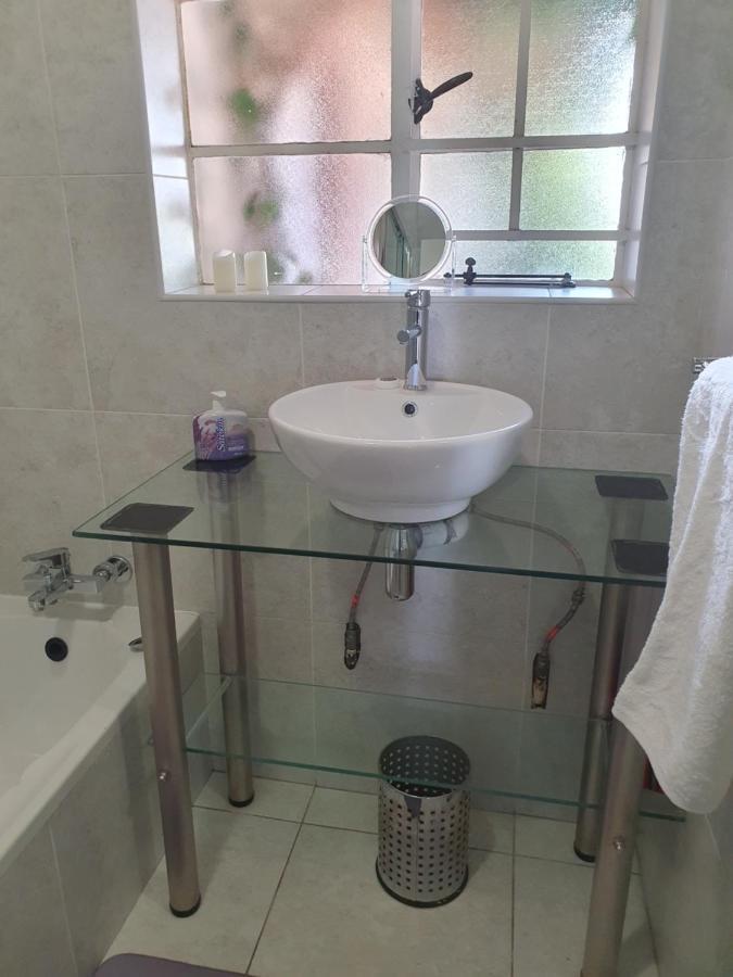 R & R's Retreat Bed & Breakfast Johannesburg