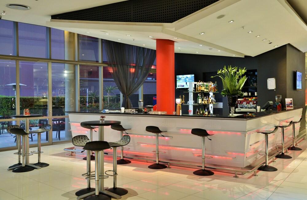 Park Sandton Khách sạn
