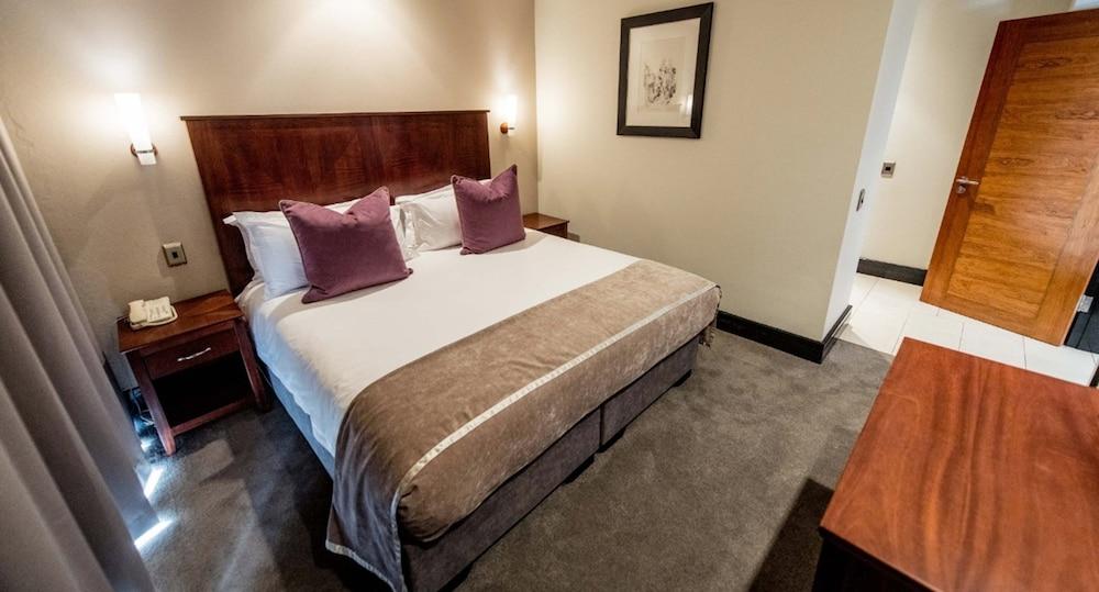 Hotel Raphael Johannesburg