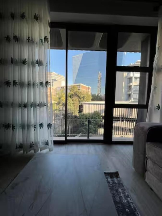 Sophisticated In Sandton! - The Lineal Apartment *