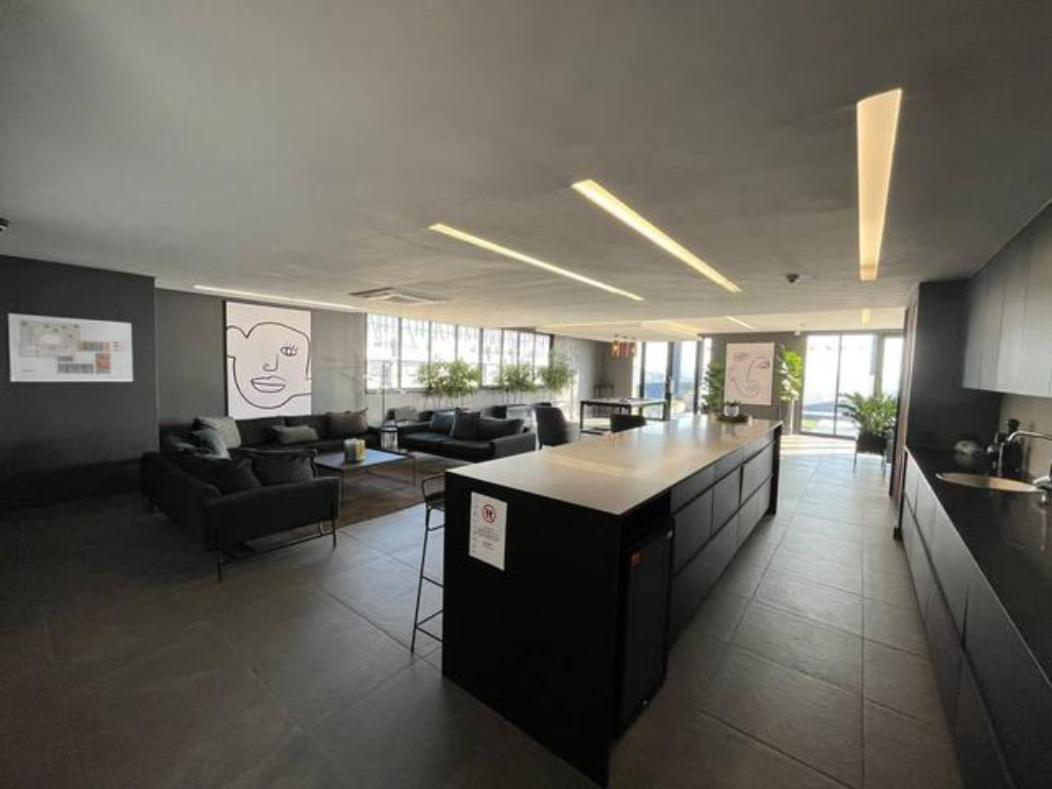 Sophisticated In Sandton! - The Lineal Căn hộ *