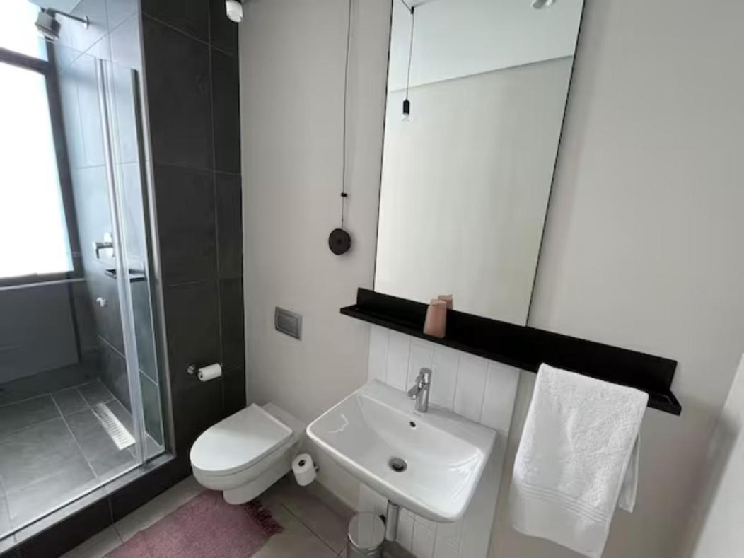 Apartment Sophisticated In Sandton! - The Lineal *