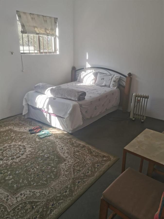 Guest house Whitehouse Guesthouse@29kew *