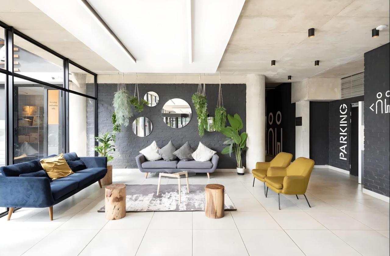 Pink Paradise In Maboneng With Rooftop Views * Johannesburg