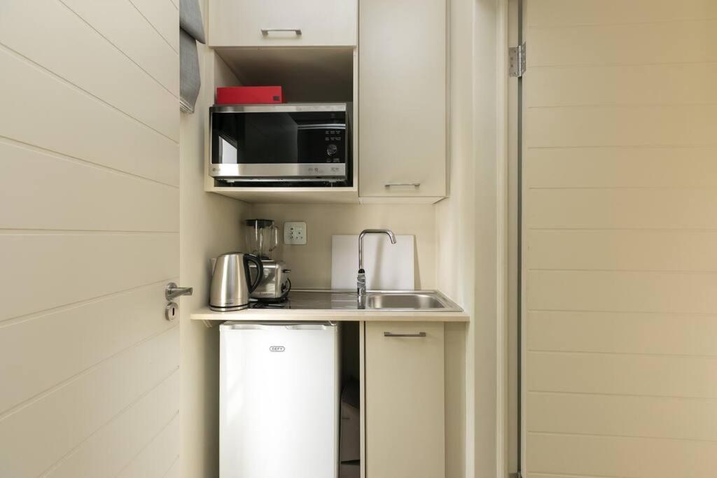 Business Traveler Luxroom 20mb Wifi 2km 2 Gautrain Apartamento